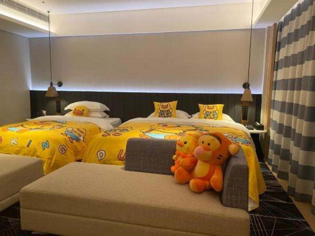 Movie Star Hotel Canton Esterno foto
