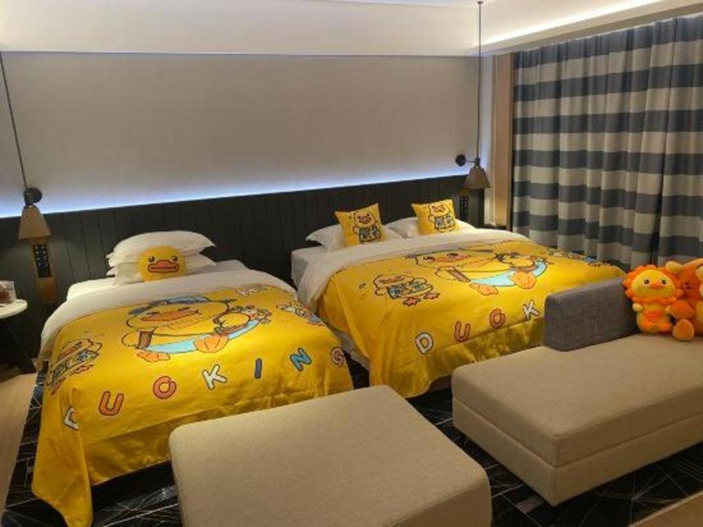 Movie Star Hotel Canton Esterno foto